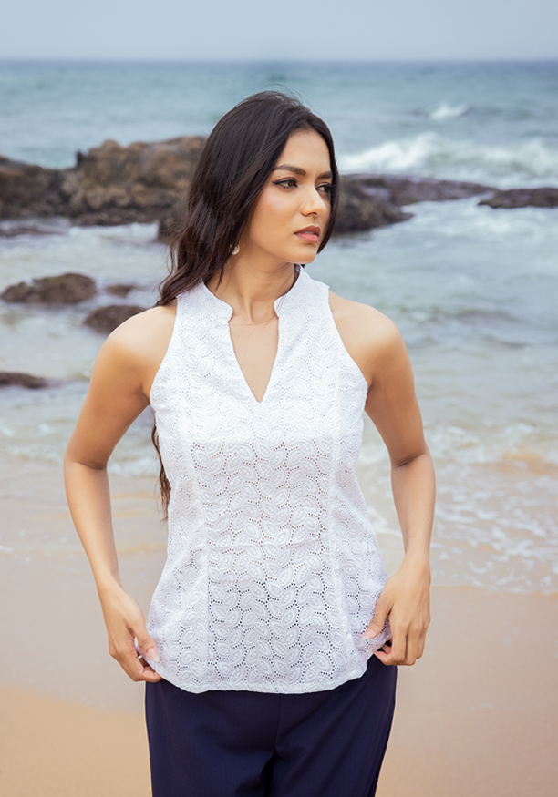 CLEVA WHITE SLEEVELESS BLOUSE
